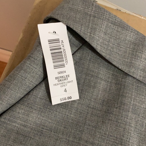 Grey Berklee Skort from Aritzia - Picture 3 of 3